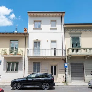https://suite-3-ondina-viareggio.it-tuscanyhotel.com