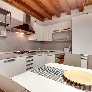 https://priuli-20.hotelinveneto.com
